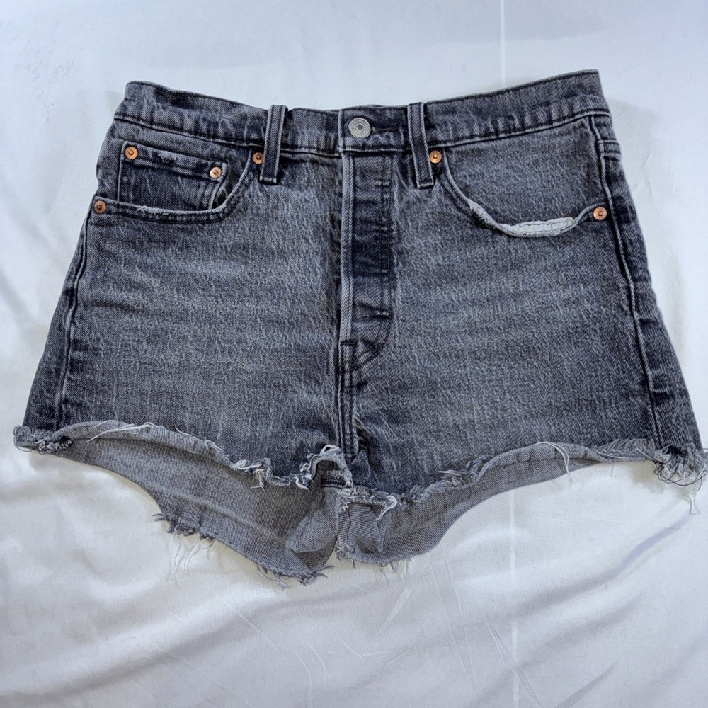 Levi's Premium 501 Leather Tag Distressed Big E Button Fly Jean Shorts Women W28